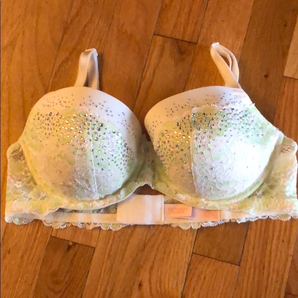 Victoria’s Secret Dream Angels Bra